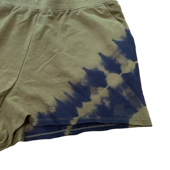 🔹5/$25🔹 JoyLab Women’s Green and Navy Blue Splash Shorts. 2.5” inseam. XS - Picture 3 of 10